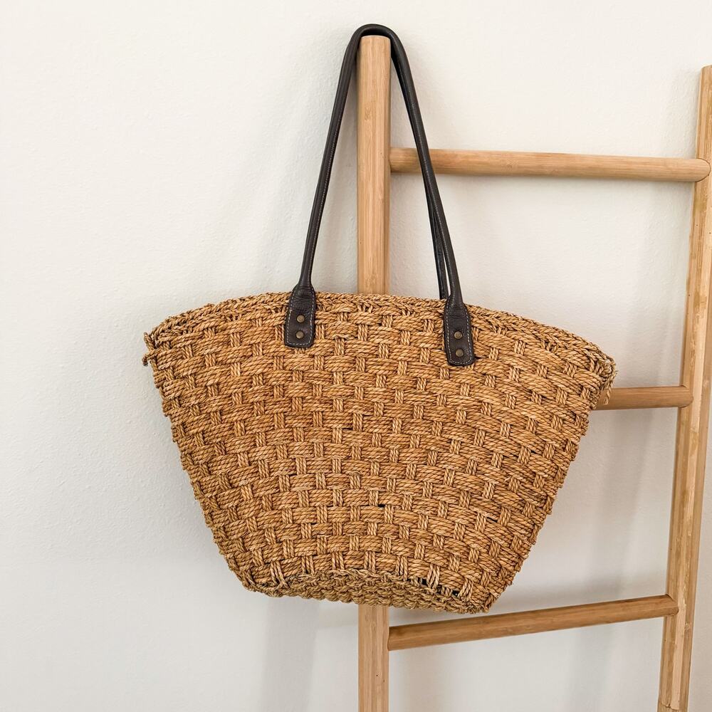 J.Crew Woven Straw Tote Bag Brown Leather Handles Large Beach Market Basket
